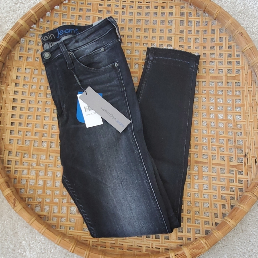 NWT Calvin Klein Black Skinny Jeans